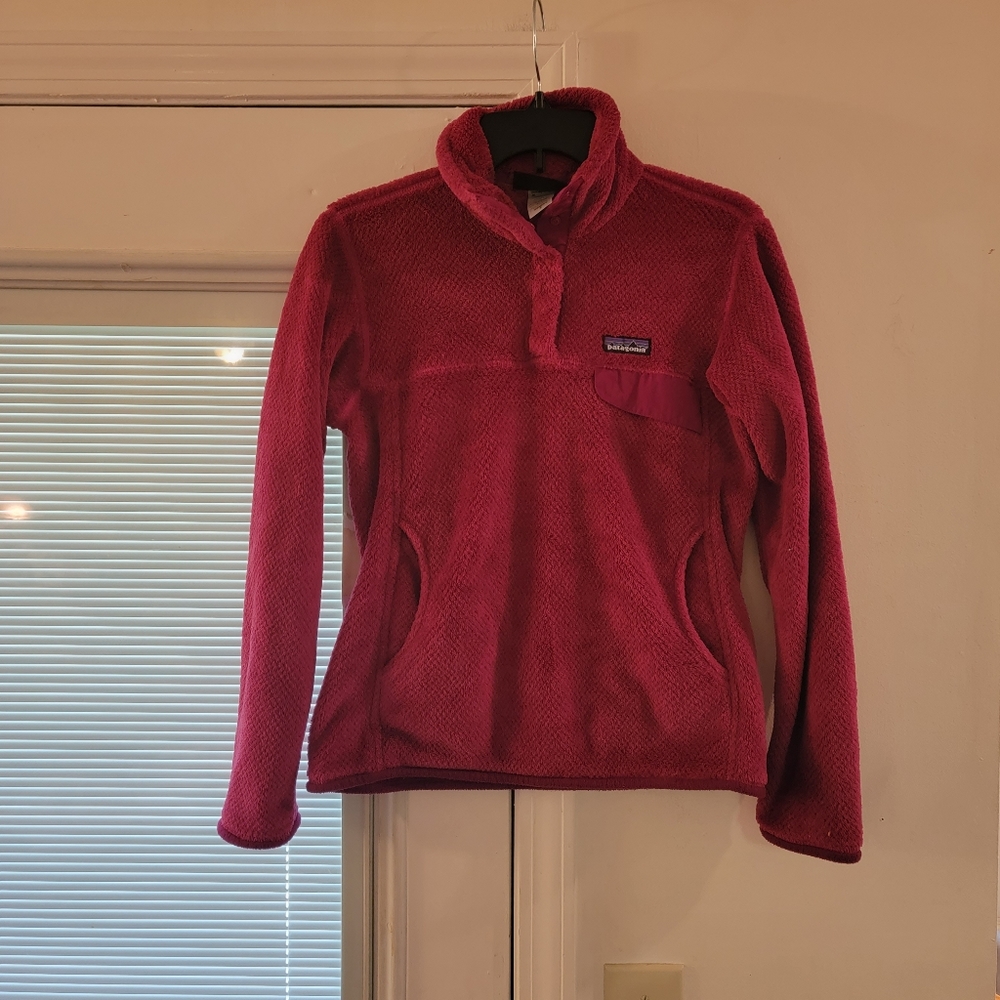 Patagonia Plush Synchilla Magenta 1/4 Zip Pullover. Sz S